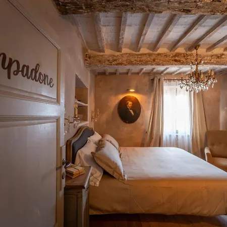 L'imbrunire Couette-café 3*
