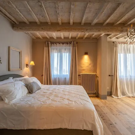 Couette-café L'imbrunire 3*