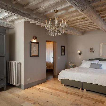 Couette-café L'imbrunire 3*