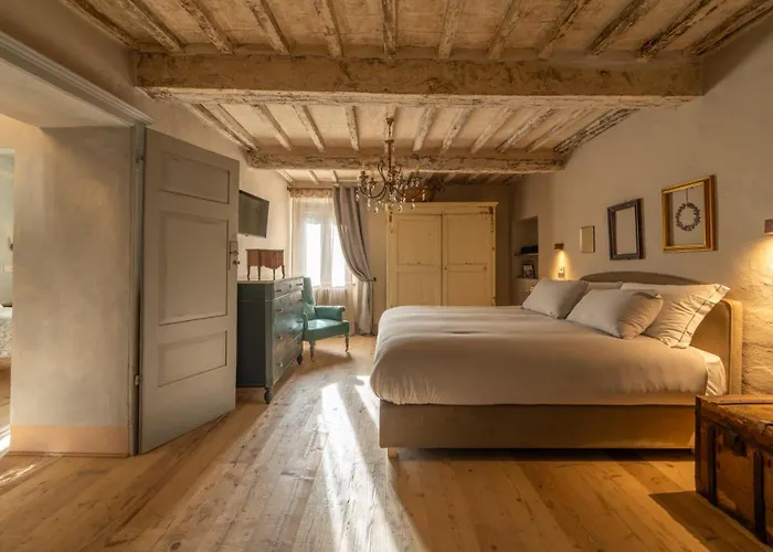 L'imbrunire Nocleg ze śniadaniem 3*